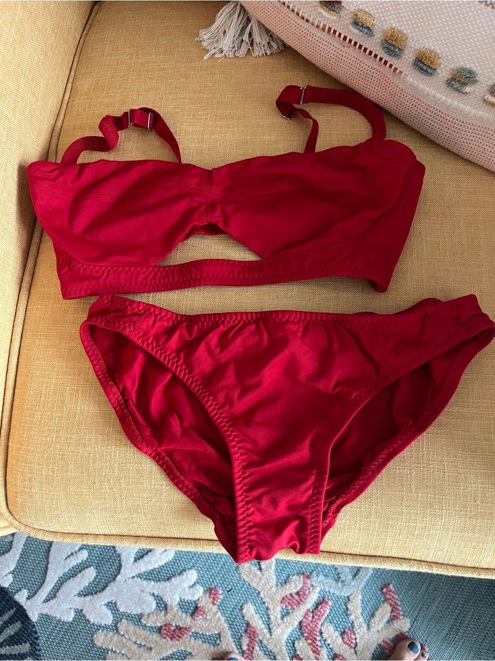Malia Mills Key hole top Red Bikini, top size 34, bottom size 6